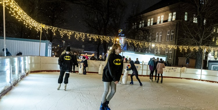 Lodowisko w sezonie zimowym 2021/22 otwarte!